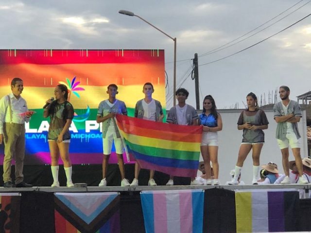 Supera expectativas Playa Pride en la Costa Michoacana